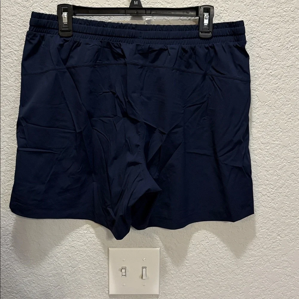 Fabletics shorts - Picture 2 of 2